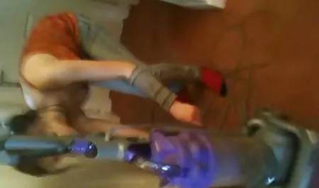 બહાર રશિયન યુવાન સેક્સ પુલમાં