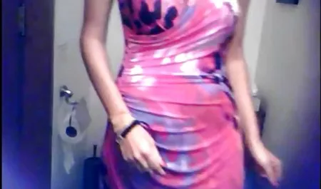 પહોંચેલું પોર્ન સેક્સ યુવાન છોકરીઓ છોકરી સાથે રમવાની ભોસ ચુત મારા માટે