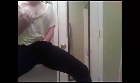 દાદી સુસાન પોર્ન પુત્ર અને યુવાન mom