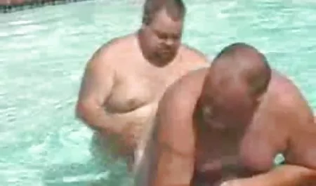 સુંદર ત્રાસ પોર્ન W જૂના પુરુષો