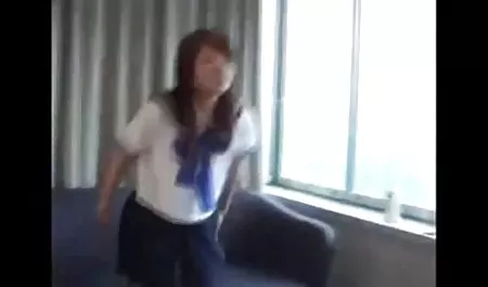 Flexi સેક્સ સાથે યુવાન છોકરી વિડિઓ સાથે સેક્સ વાઇન નૃત્યનર્તિકા રેઇડ