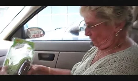 કલાપ્રેમી સોનેરી બાળક દ્વારા fucked એક કાળો ગુદા સાથે 18 વર્ષ ની ઉંમર લોડો