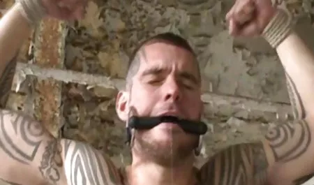 ડિપિંગ fucked જાહેર કિશોર કે કિશોરી ગુદા મૈથુન યુવાન