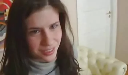 યુરોપિયન સુંદરતા આનંદ તેમના પોર્ન જૂના અને યુવાન માસ્ટર હાઉસ