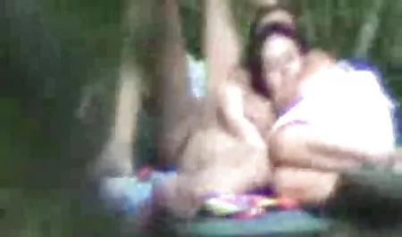 ચશ્મા ચુસ્ત ગાંડ પછાત કૌમાર્ય એક યુવાન છોકરી પુરુષ પુરુષ સ્ત્રી ડીપી બગાસું ખાવું ત્રણ લોકો નુ સમૂહ ચોદન