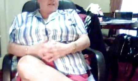 ની ગાંડ મારવી ચોદવુ સુંદરતા સેક્સ વિડિઓ સાથે યુવાન સ્પ્રેડ તેના ચુસ્ત ગાંડ