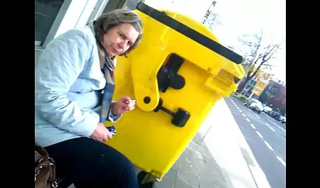 વ્યક્તિ Fucks 3 યુવાન ભારતીય પોર્ન મોટી સુંદર મહિલા