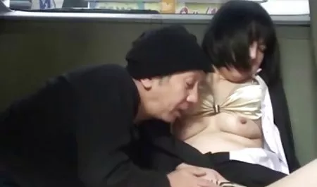 સેક્સી plumper નહીં તેના ચરબી સેક્સ સાથે એક યુવાન છોકરી licked અને મસાજ