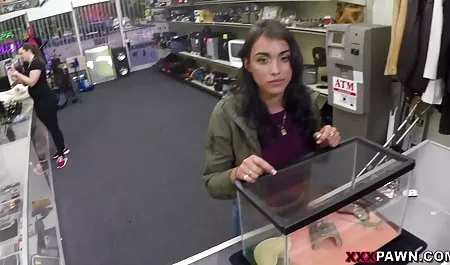 પગલું મમ્મી મારે તને ચોદવિ છે પ્રેમ seduces parnuha Molodoy નસીબદાર પગલું પુત્ર ડીલાન