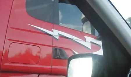 રિપ્લેસમેન્ટ કામુક પુત્રી સાથે જૂના યુવાન સેક્સ