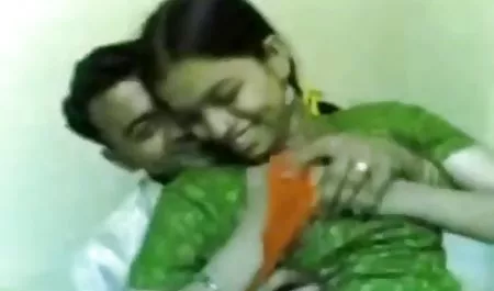 ચરબી સેક્સ યુવાન છોકરીઓ હોલી