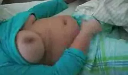 ગરમ સાથે હોમમેઇડ પોર્ન યુવાન યુવાન ઈસાબેલ અને સારાહ નહીં છિદ્રો fucked