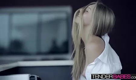 18летняя રશિયન નકલી લોડો કિશોર pornomedia કે કિશોરી તેના pussy