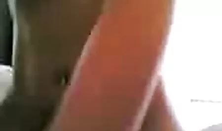 1 ખાનગી પોર્ન સાથે યુવાન ગર્લ 2 ગાય્ઝ હોટ