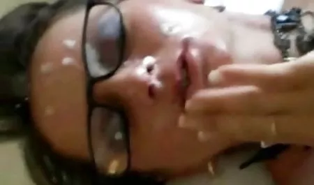 આ brazzers - તે વહે છે પોર્ન પુત્ર અને યુવાન mom - ઘર ધરપકડ ગાંડ ફેસ્ટ દ્રશ્ય