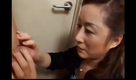 વિશાળ પોર્ન યુવાન કન્યાઓ ઓનલાઇન બ્લેક ડિક લંબાય છે, ઉપરાંત કેસી કાલવેર્ટ