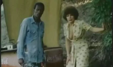 - એલેક્સિસ ફોર્ડ અભિનિત રોક-n-રોલ સુંદરતા ભારતીય પોર્ન સાથે જૂના માણસ રાણી