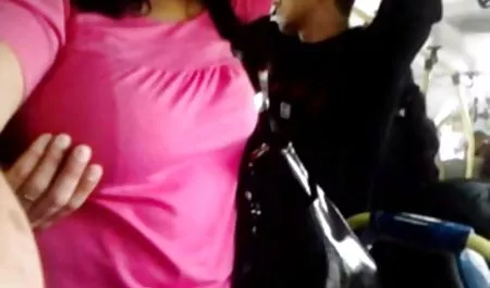 સુંદર રચેલ રાયડર લટકાવવામાં નહીં વિડિઓ સેક્સ યુવાન