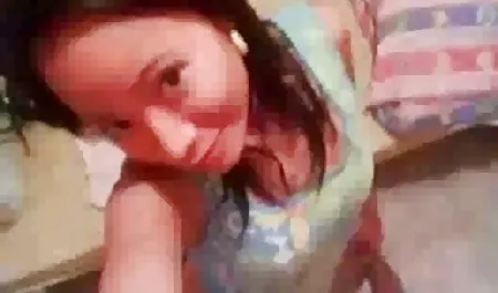 હોમમેઇડ હિડન કેમેરા કિશોર કે કિશોરી પોર્ન વિડિયો યુવાન ઓનલાઇન મોટા બોબલા સોનેરી વાળ વાળી છોકરી ગાંડ