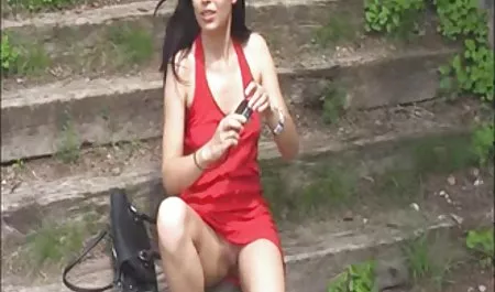 સાવકી બ્રૂક અપરિપક્વ સેક્સ યુવાન લોગાન Fucks હાર્ડ ડિક અમારા નેની માતાનો