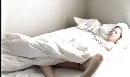 થોડી વાદળી ભારતીય પોર્ન યુવાન માટે મફત છે