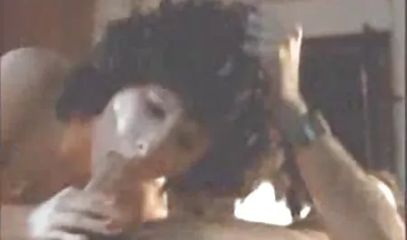 એન્જલ પોર્ન સ્ટાર્ક ડેલ રે તેના પ્રેમ Stepdad