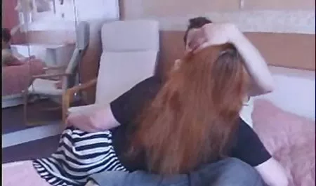 આ LP જુઓ પોર્ન યુવાન ઓનલાઇન અધિકારી તેમના કામ પસંદ છે