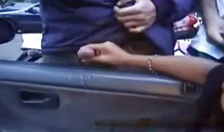 Horny GF બંધ ભારતીય સેક્સ સાથે યુવાન છોકરીઓ કેમ