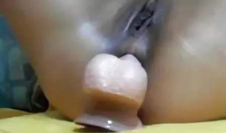 ચાર સેક્સી જેમની સેક્સ વિડિઓઝ યુવાન પર અશ્લીલ લોન્ડ્રી ડે