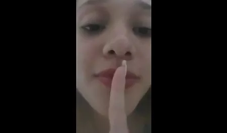 આ હોટ bookworm નહીં dusted ભારતીય પોર્ન યુવાન માટે મફત છે